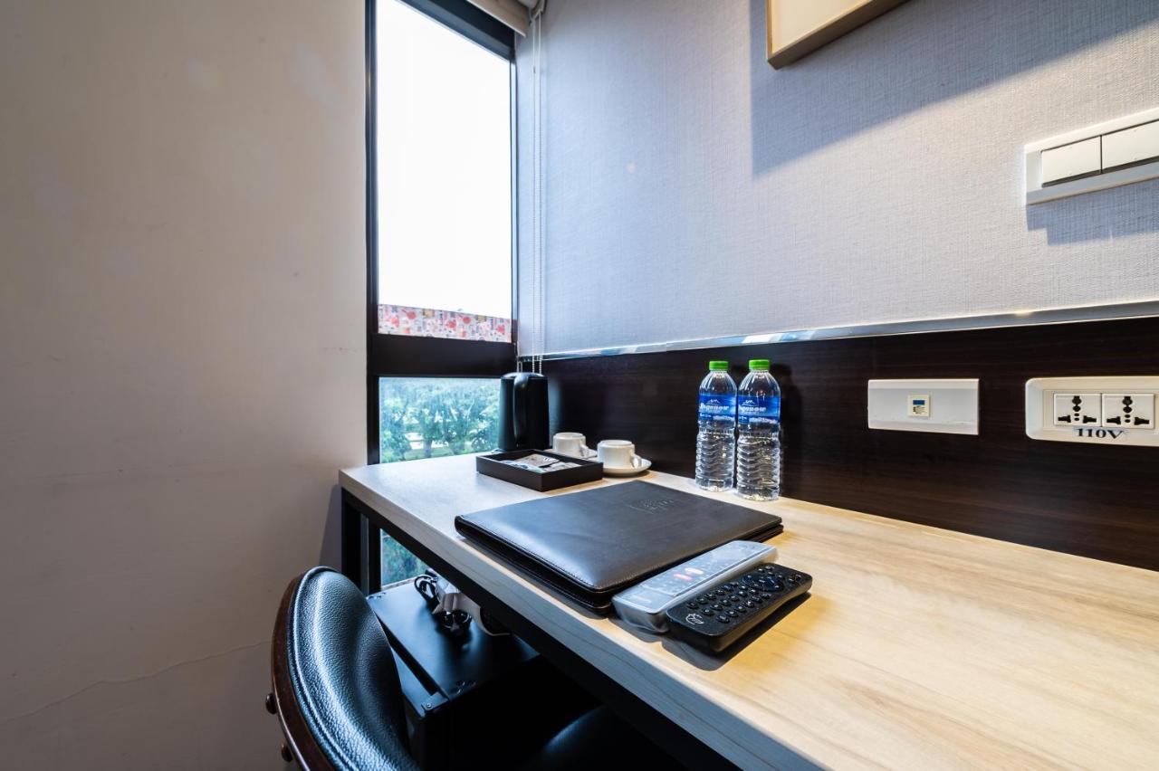 Hub Hotel - Songshan Airport Branch Тайбей Екстер'єр фото