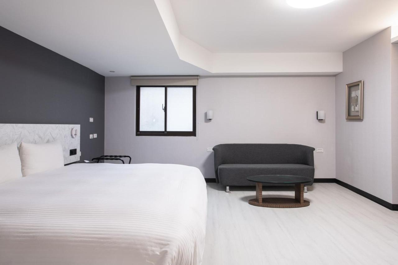 Hub Hotel - Songshan Airport Branch Тайбей Екстер'єр фото