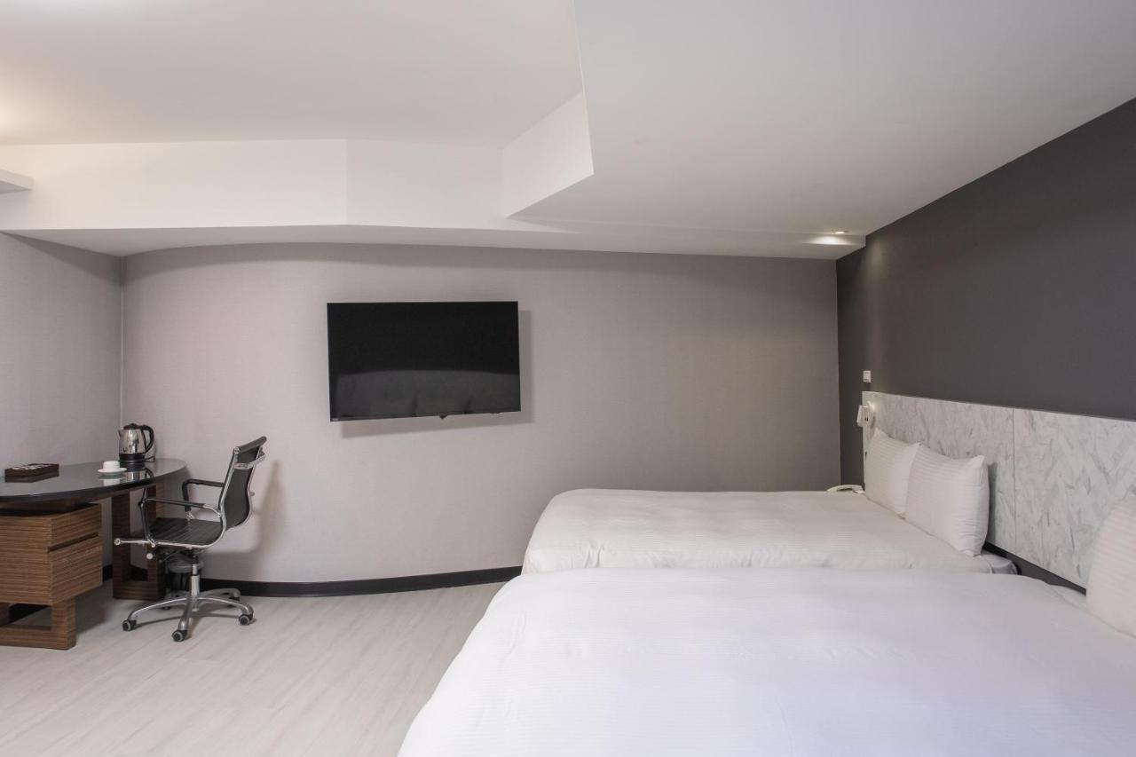 Hub Hotel - Songshan Airport Branch Тайбей Екстер'єр фото