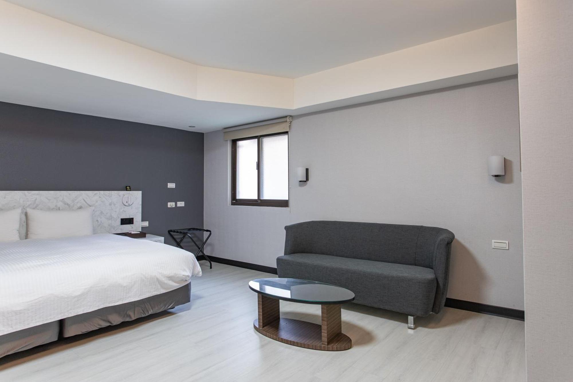 Hub Hotel - Songshan Airport Branch Тайбей Екстер'єр фото
